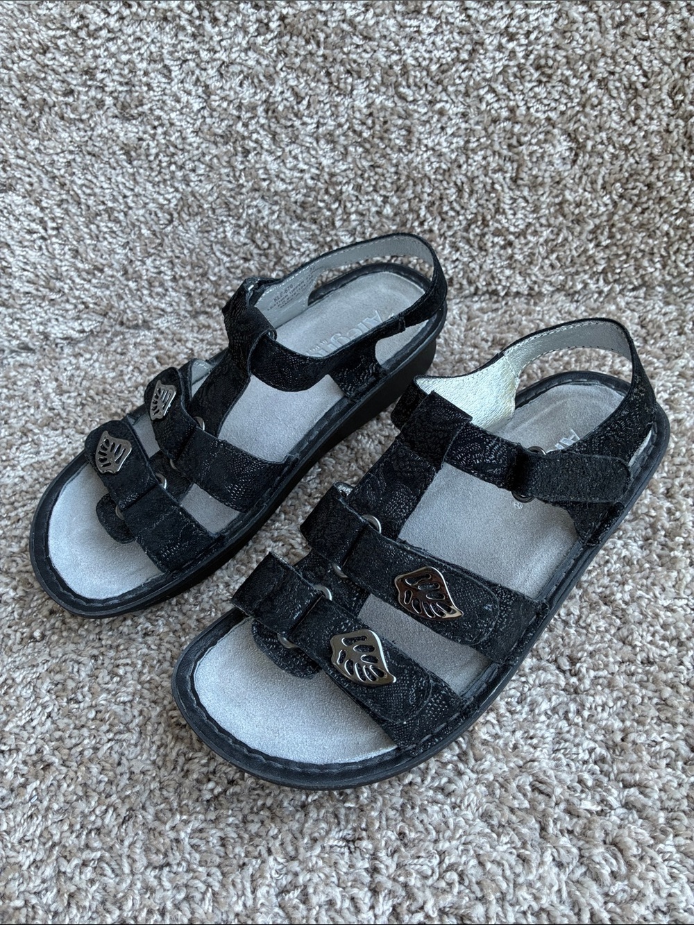 Alegria Kleo Black Silver Leaf Strappy Sandals size 37 EU 7-7.5 US